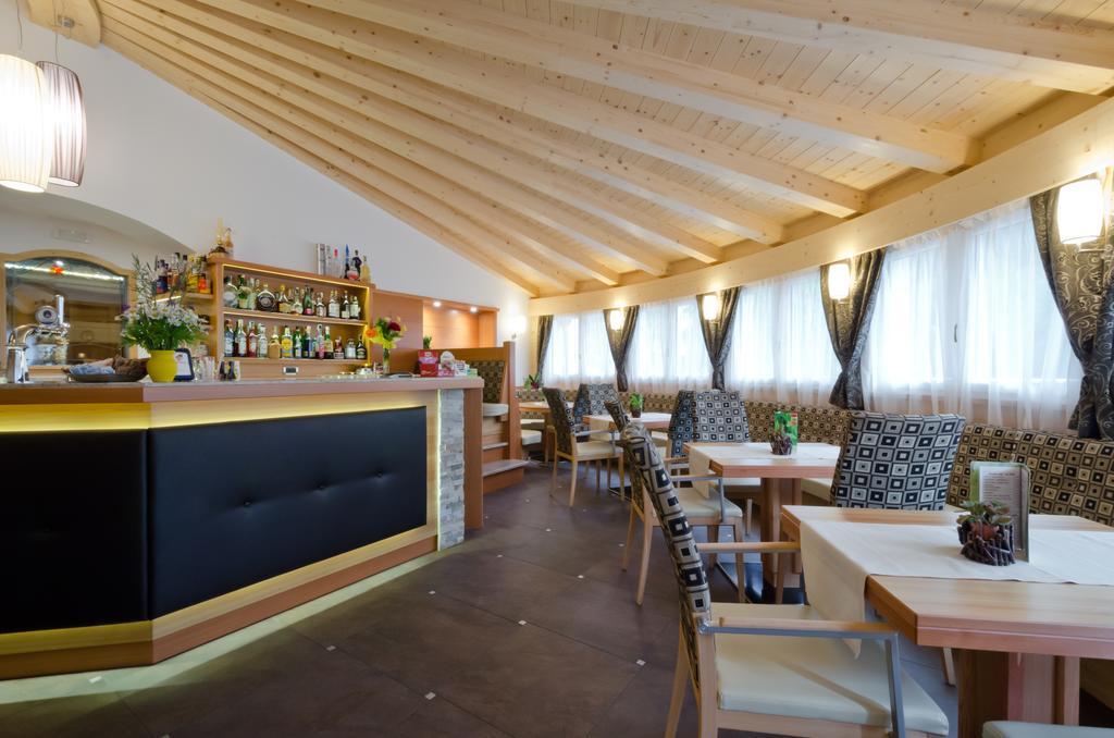 Hotel Astoria Canazei Zewnętrze zdjęcie