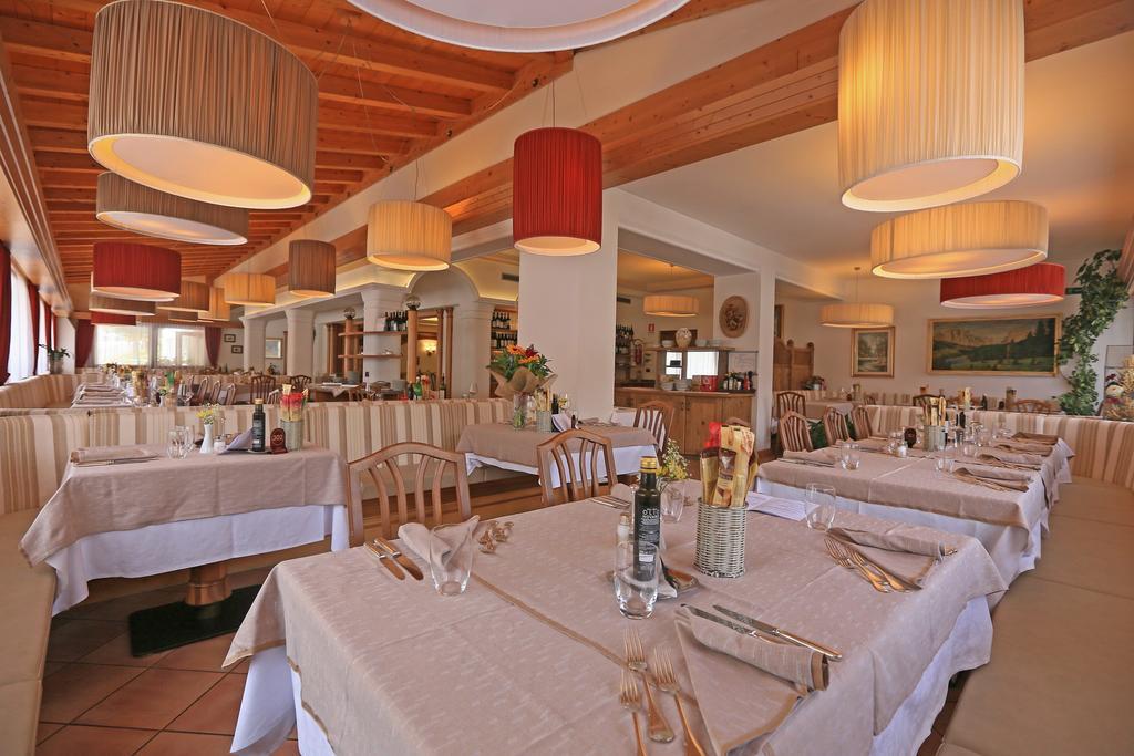 Hotel Astoria Canazei Zewnętrze zdjęcie
