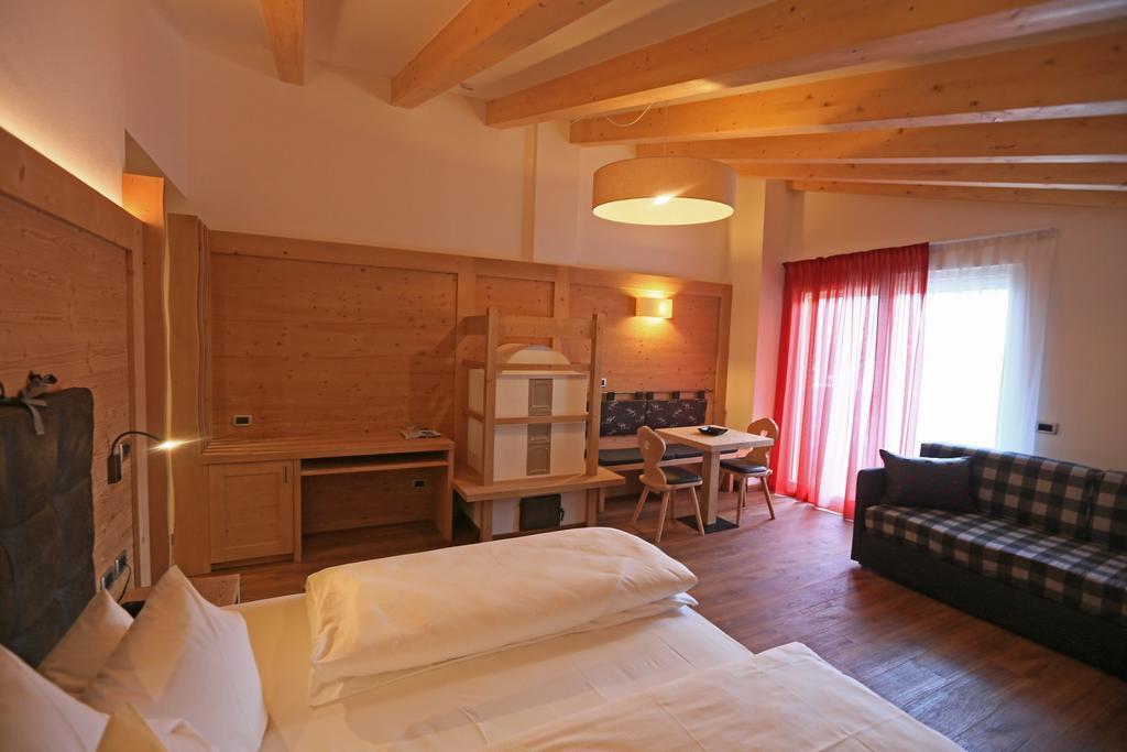 Hotel Astoria Canazei Zewnętrze zdjęcie